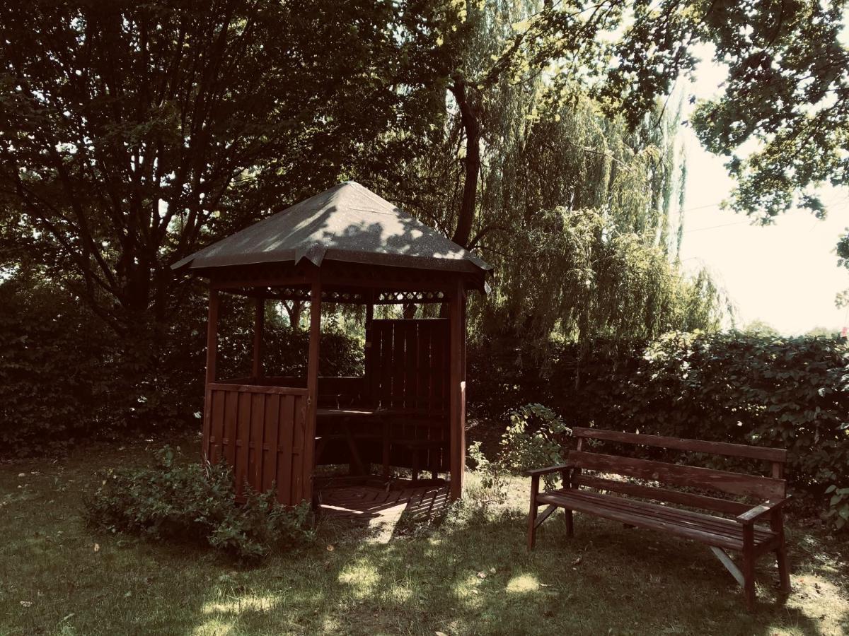 Pokoje Pod Debami Kazimierz Dolny Esterno foto
