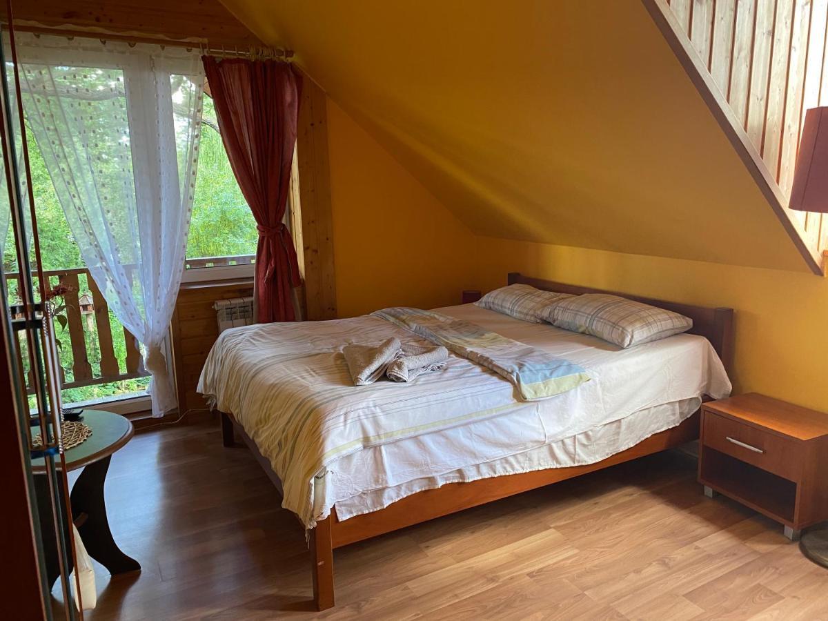 Pokoje Pod Debami Kazimierz Dolny Esterno foto