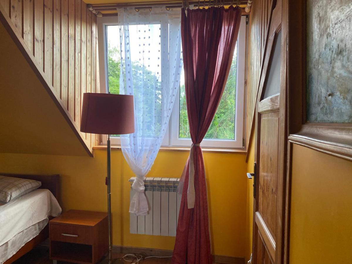 Pokoje Pod Debami Kazimierz Dolny Esterno foto
